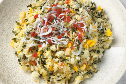 カリカリ小梅としらすのちょっピリ高菜チャーハン