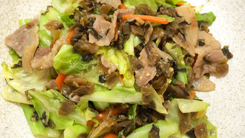 春キャベツと豚バラ肉の高菜味噌炒め