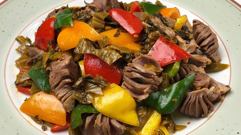 砂肝とパプリカの辛子高菜炒め