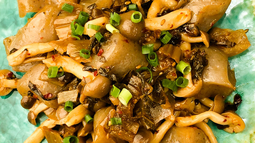 こんにゃくとシメジの炒り煮・辛子高菜和え 味付けなめ茸と辛子高菜のせ冷奴