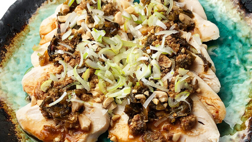 辛子高菜でつくるよだれ鶏