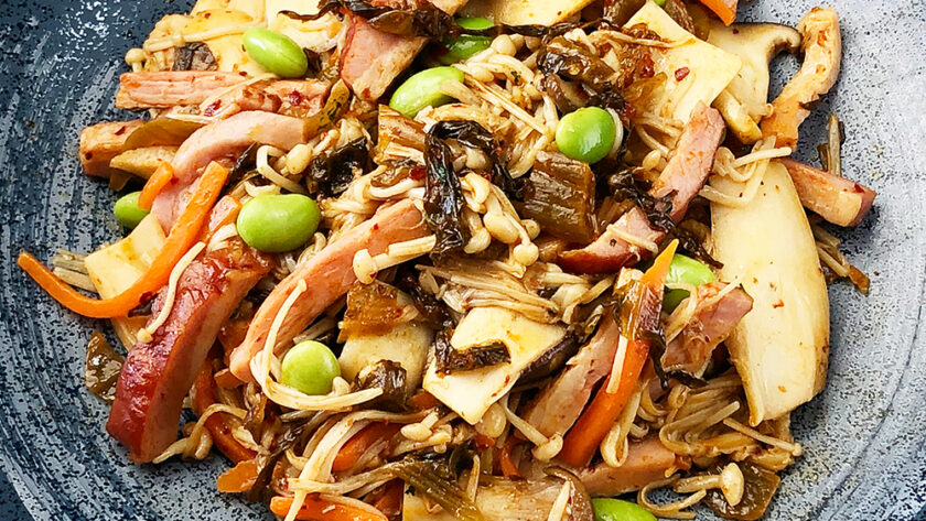 激辛高菜ときのこのバター醤油炒め