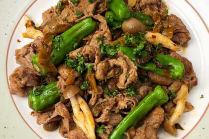 牛肉と辛子高菜のバター醤油炒め